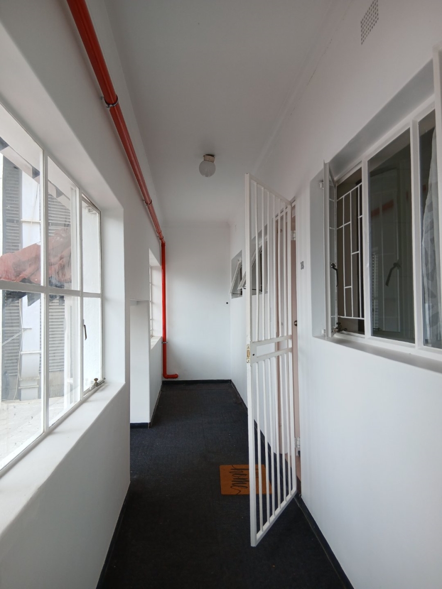 To Let 1 Bedroom Property for Rent in Sandton Central Gauteng