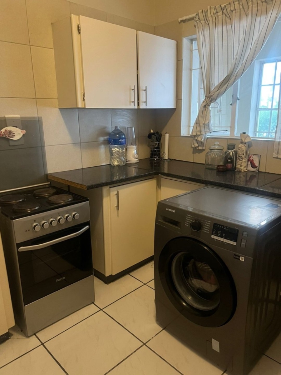 To Let 1 Bedroom Property for Rent in Sandton Central Gauteng