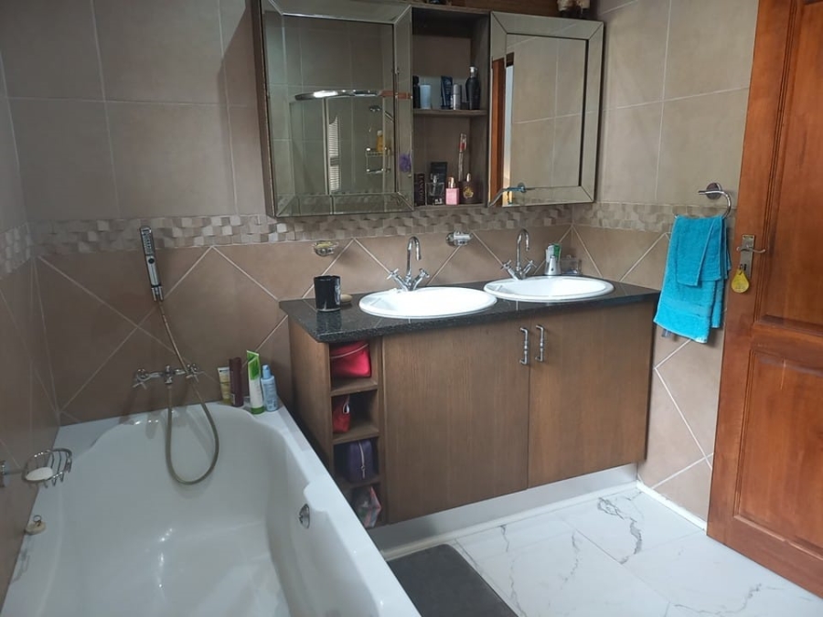 3 Bedroom Property for Sale in Heidelberg Kloof Estate Gauteng