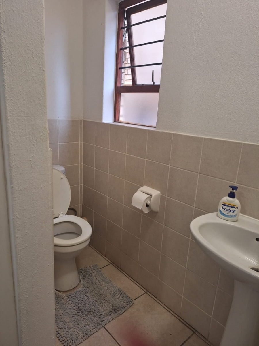 To Let 2 Bedroom Property for Rent in Craigavon Gauteng