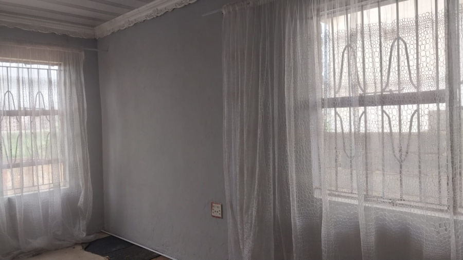 3 Bedroom Property for Sale in Naledi Gauteng