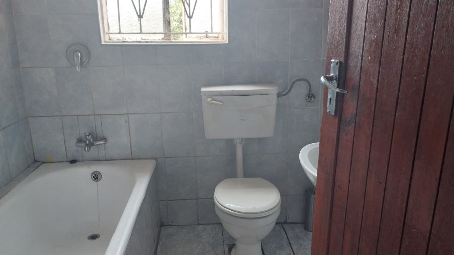 3 Bedroom Property for Sale in Naledi Gauteng