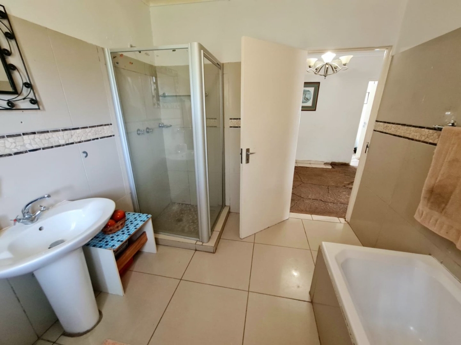 4 Bedroom Property for Sale in Bultfontein A H Gauteng