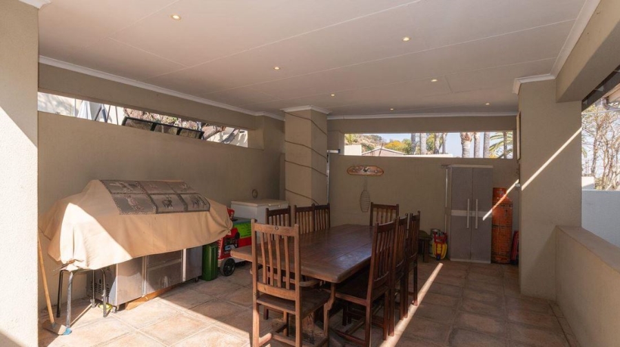 4 Bedroom Property for Sale in Sunnyrock Gauteng