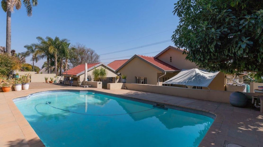 4 Bedroom Property for Sale in Sunnyrock Gauteng