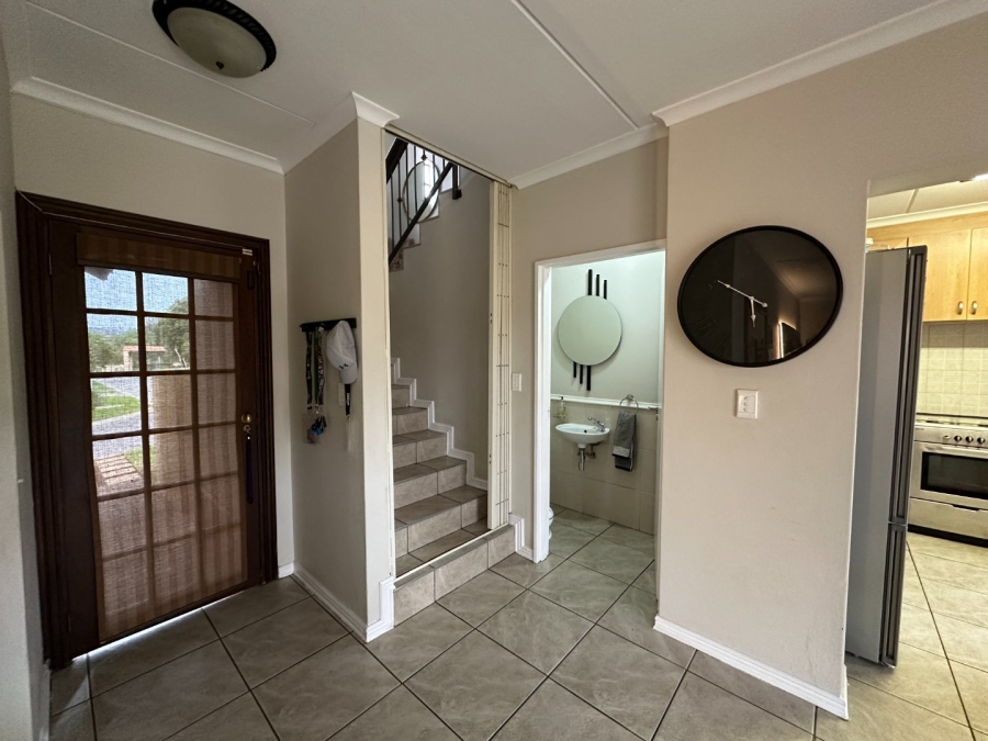 To Let 3 Bedroom Property for Rent in Broadacres Gauteng