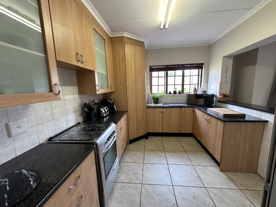 To Let 3 Bedroom Property for Rent in Broadacres Gauteng