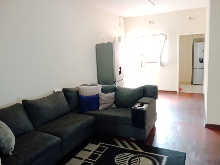 To Let 3 Bedroom Property for Rent in Florida Gauteng