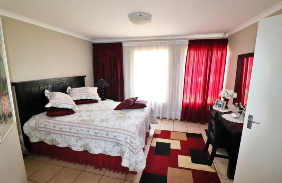 3 Bedroom Property for Sale in Sunnyridge Gauteng