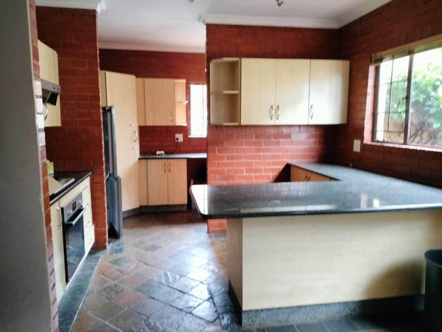 3 Bedroom Property for Sale in Faerie Glen Gauteng