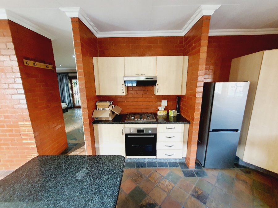 3 Bedroom Property for Sale in Faerie Glen Gauteng