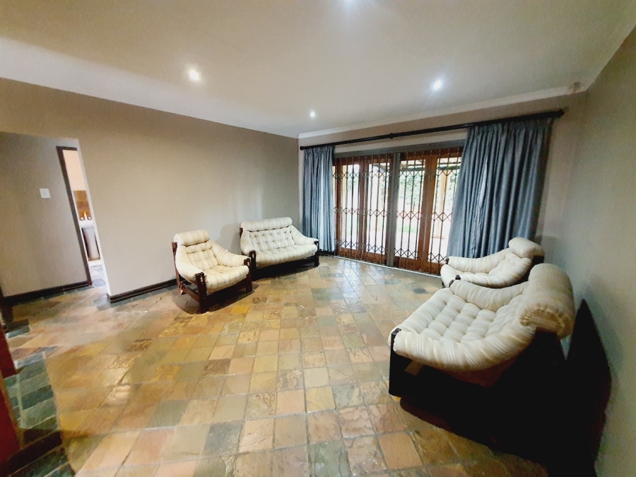 3 Bedroom Property for Sale in Faerie Glen Gauteng