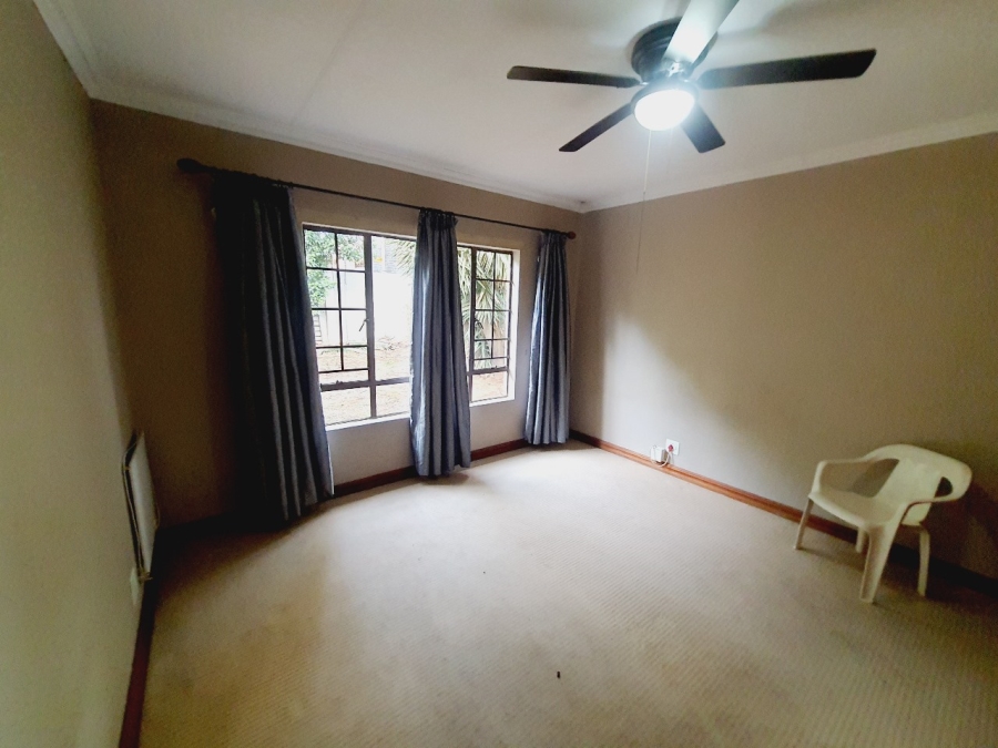 3 Bedroom Property for Sale in Faerie Glen Gauteng