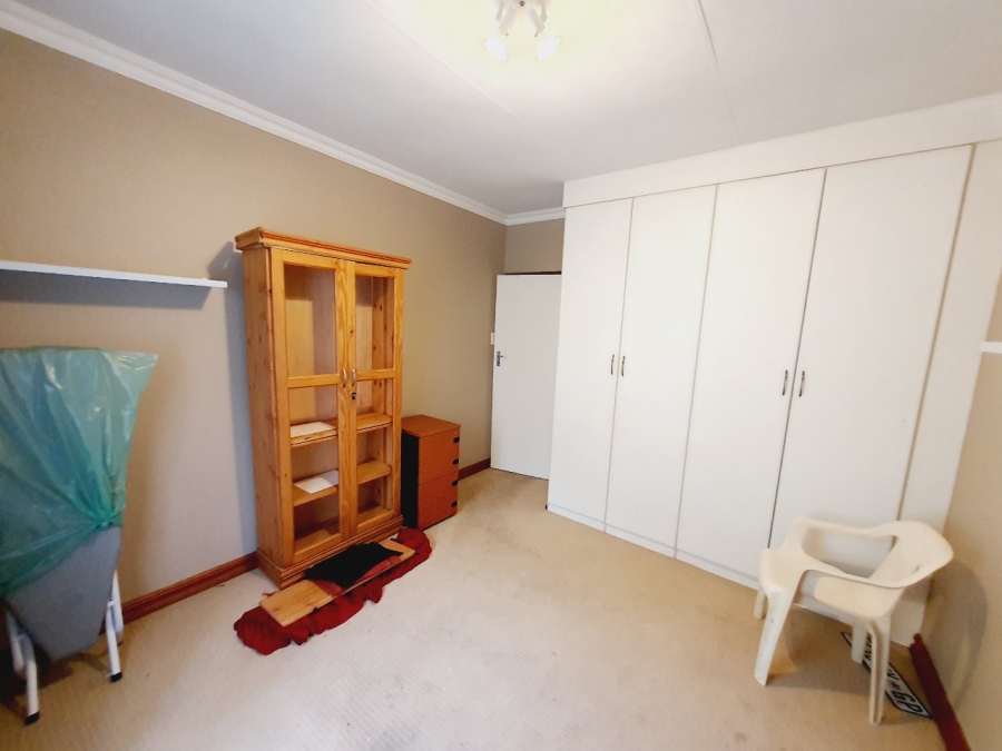 3 Bedroom Property for Sale in Faerie Glen Gauteng