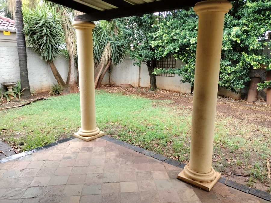 3 Bedroom Property for Sale in Faerie Glen Gauteng