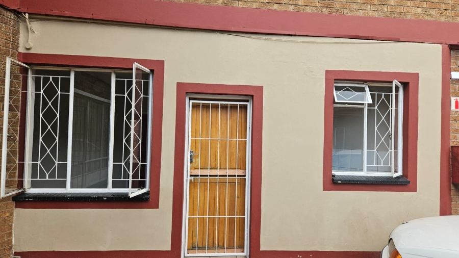 To Let 1 Bedroom Property for Rent in Witfield Gauteng