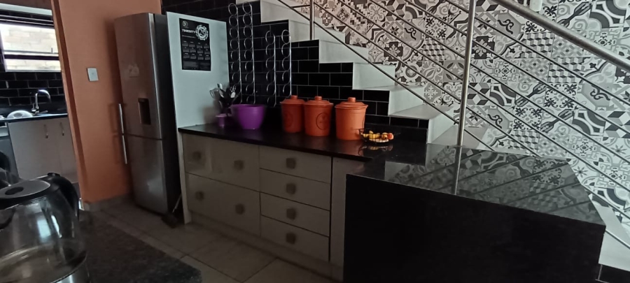 To Let 4 Bedroom Property for Rent in Noordwyk Gauteng