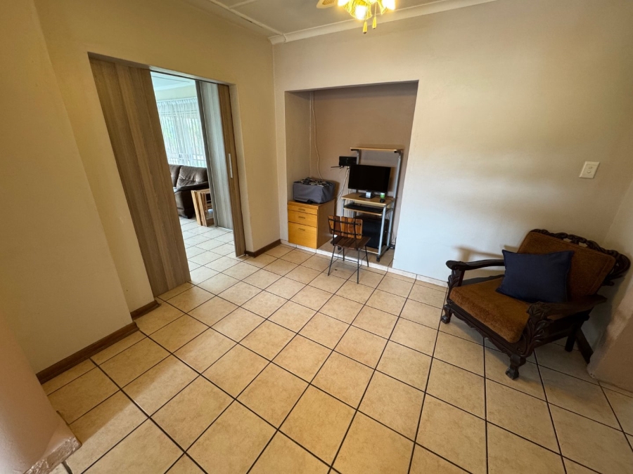 4 Bedroom Property for Sale in Van Riebeeck Park Gauteng