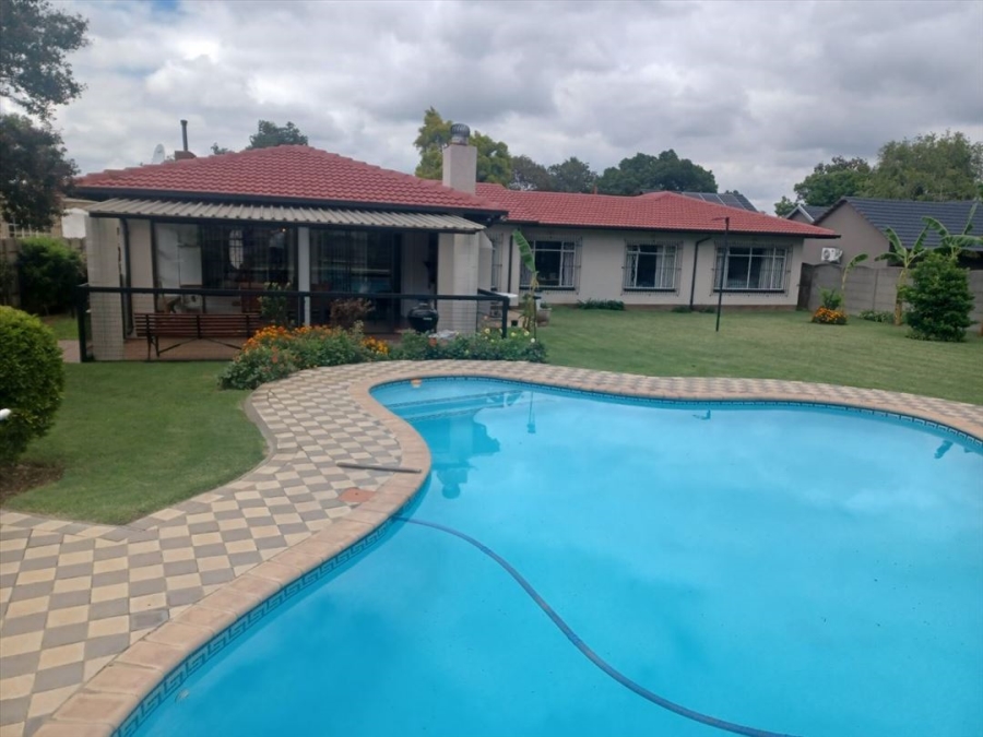 4 Bedroom Property for Sale in Parkrand Gauteng