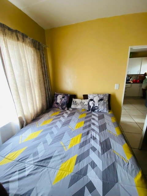 2 Bedroom Property for Sale in Fleurhof Gauteng