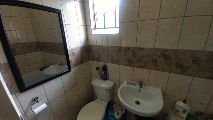 2 Bedroom Property for Sale in Windmill Park Gauteng