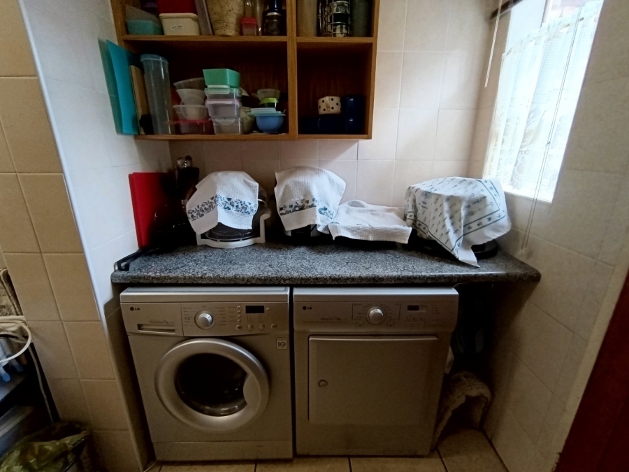 3 Bedroom Property for Sale in Amberfield Gauteng
