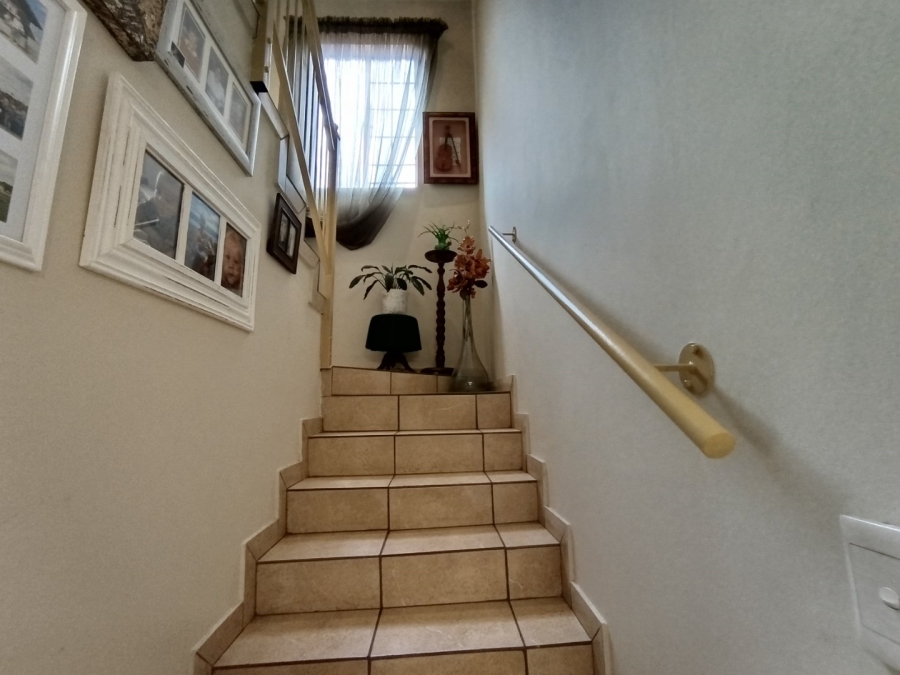 3 Bedroom Property for Sale in Amberfield Gauteng