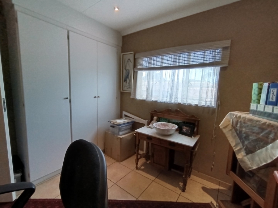 3 Bedroom Property for Sale in Amberfield Gauteng