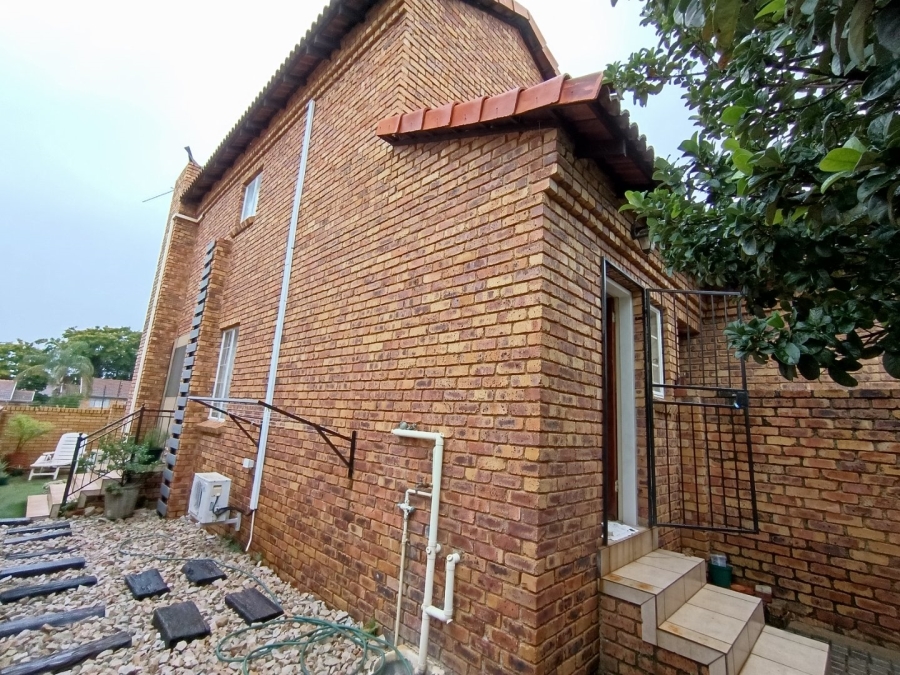 3 Bedroom Property for Sale in Amberfield Gauteng