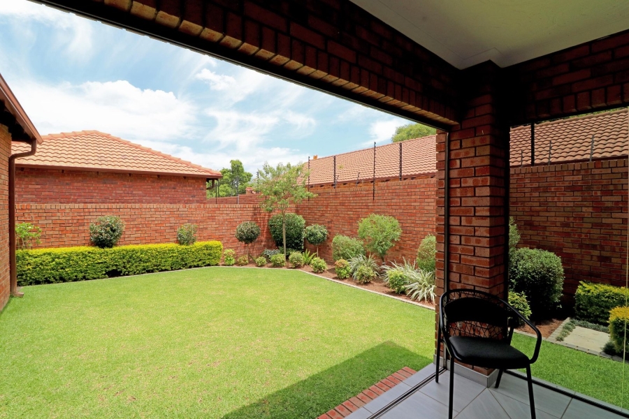 4 Bedroom Property for Sale in Olievenpoort Gauteng