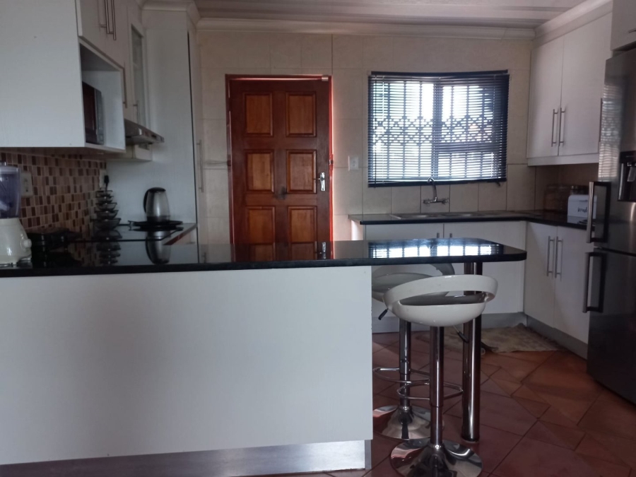 4 Bedroom Property for Sale in Nellmapius Gauteng