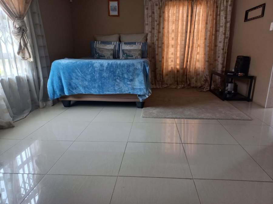 4 Bedroom Property for Sale in Nellmapius Gauteng