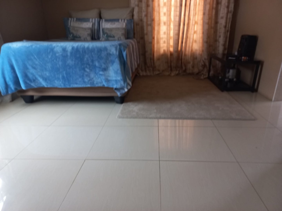 4 Bedroom Property for Sale in Nellmapius Gauteng