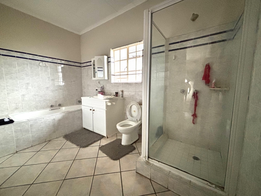 3 Bedroom Property for Sale in Erasmus Gauteng