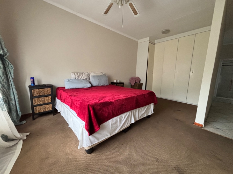 3 Bedroom Property for Sale in Erasmus Gauteng