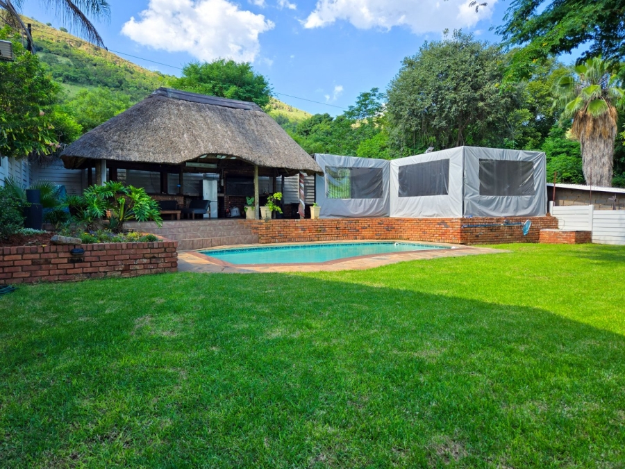 3 Bedroom Property for Sale in Mountain View Gauteng