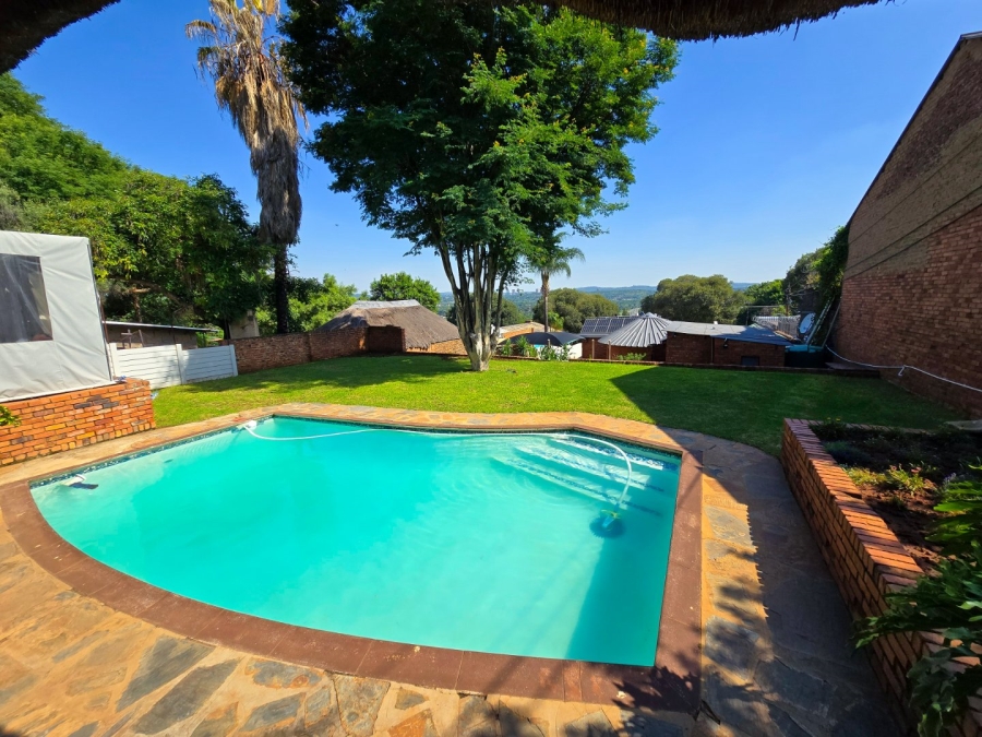 3 Bedroom Property for Sale in Mountain View Gauteng