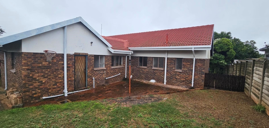 4 Bedroom Property for Sale in Pierre Van Ryneveld Gauteng