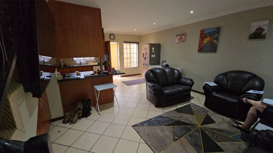 2 Bedroom Property for Sale in Annlin Gauteng