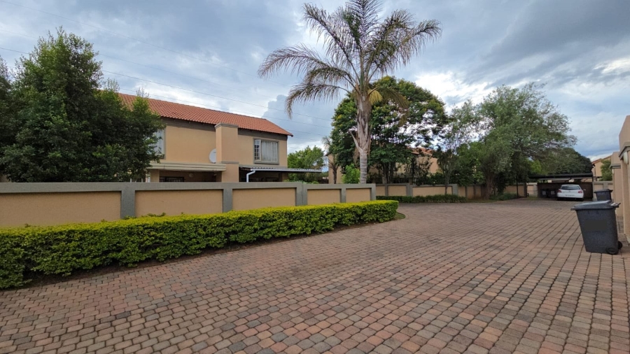 2 Bedroom Property for Sale in Annlin Gauteng