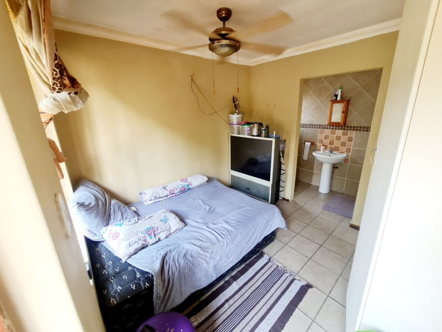 To Let 4 Bedroom Property for Rent in Monavoni Gauteng