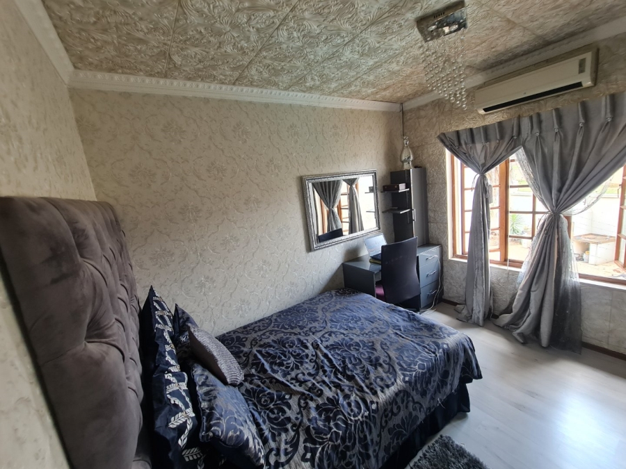 To Let 4 Bedroom Property for Rent in Monavoni Gauteng