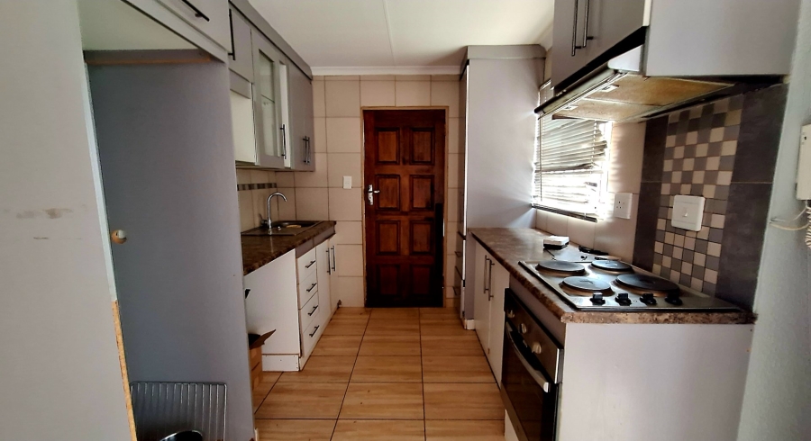 To Let 3 Bedroom Property for Rent in Mahube Valley Gauteng