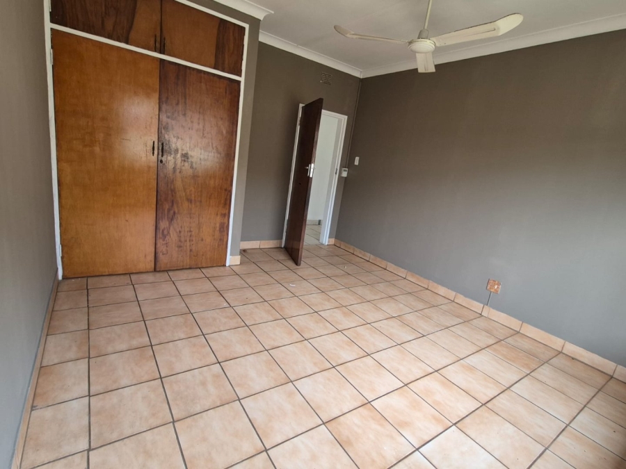 To Let 4 Bedroom Property for Rent in Daspoort Gauteng