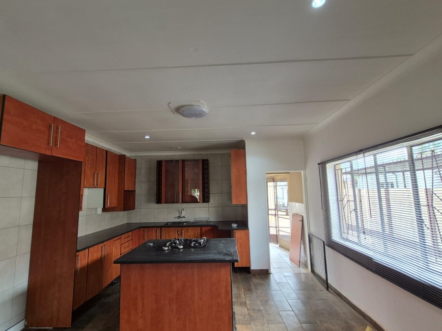 To Let 4 Bedroom Property for Rent in Daspoort Gauteng