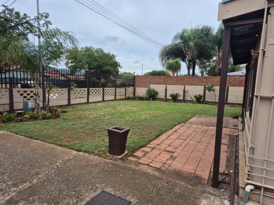 To Let 4 Bedroom Property for Rent in Daspoort Gauteng