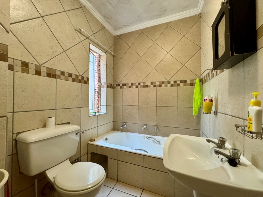 2 Bedroom Property for Sale in Clubview Gauteng