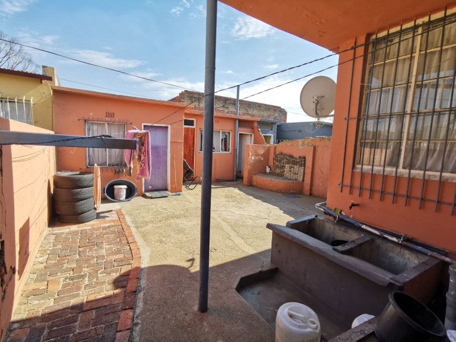 2 Bedroom Property for Sale in La Rochelle Gauteng