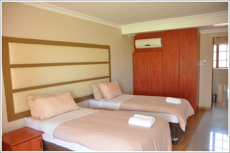 28 Bedroom Property for Sale in Glen Austin Gauteng