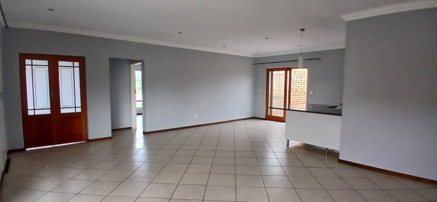 3 Bedroom Property for Sale in Monavoni Gauteng